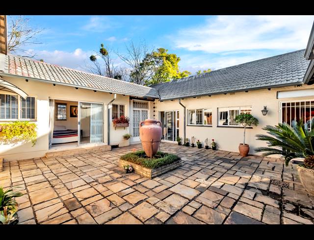 5 BEDROOM HOUSE FOR SALE IN FERNDALE